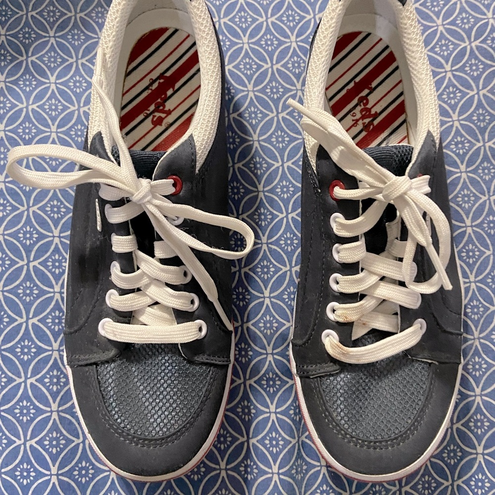 Keds